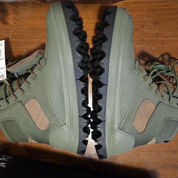 Reebok Boots - Picture 4 of 8